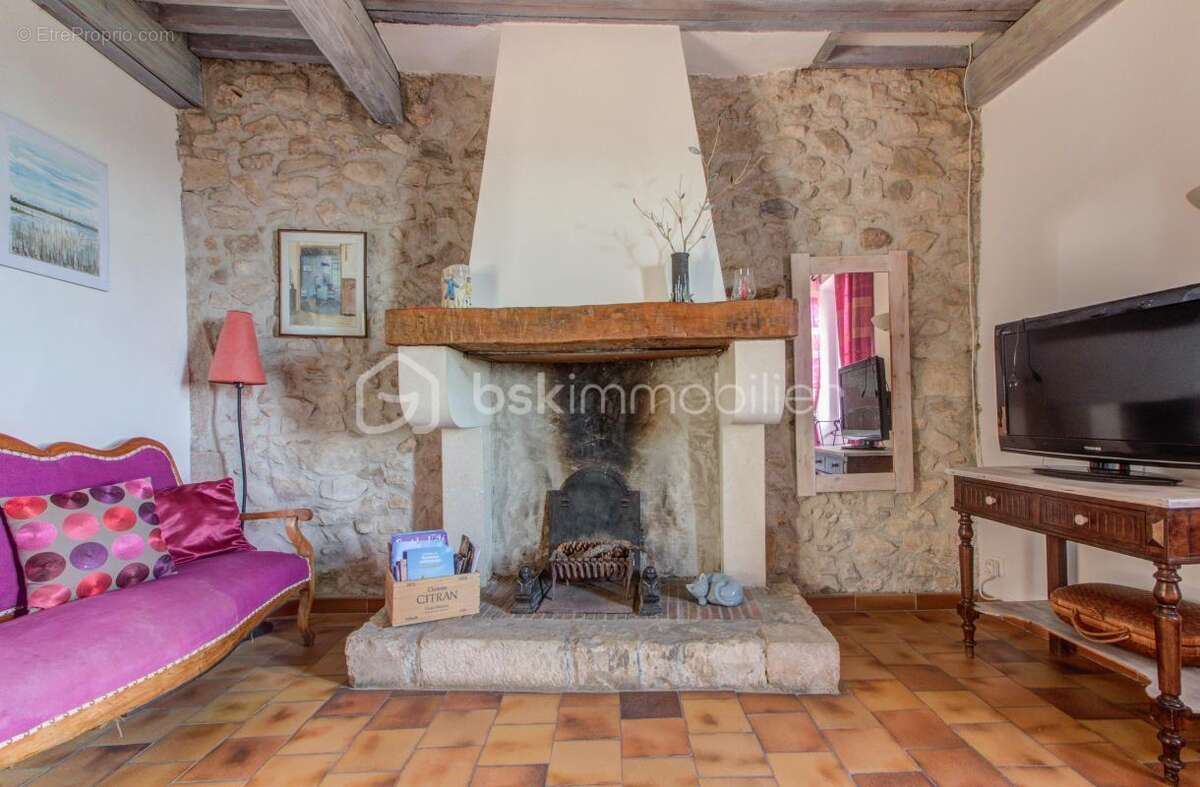 Maison à SAVASSE