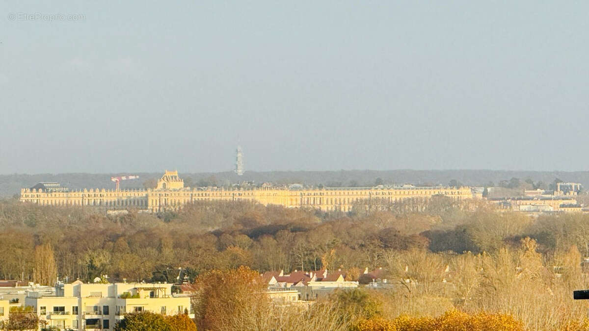 Appartement à FONTENAY-LE-FLEURY