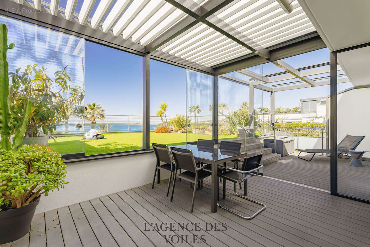 Appartement à SANARY-SUR-MER