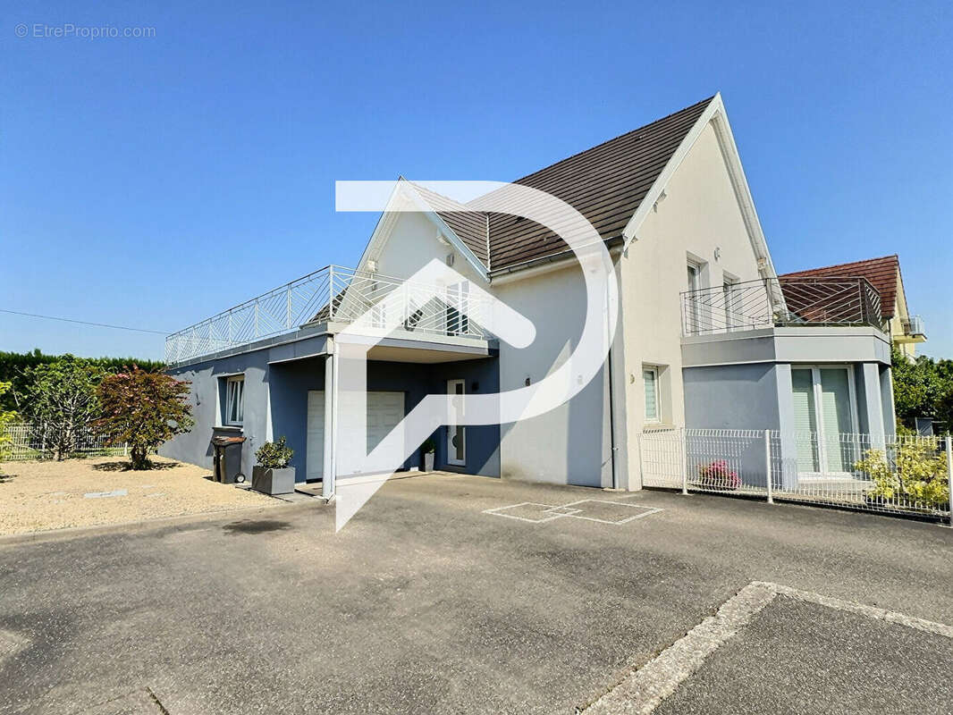 Maison à SOULTZ-HAUT-RHIN