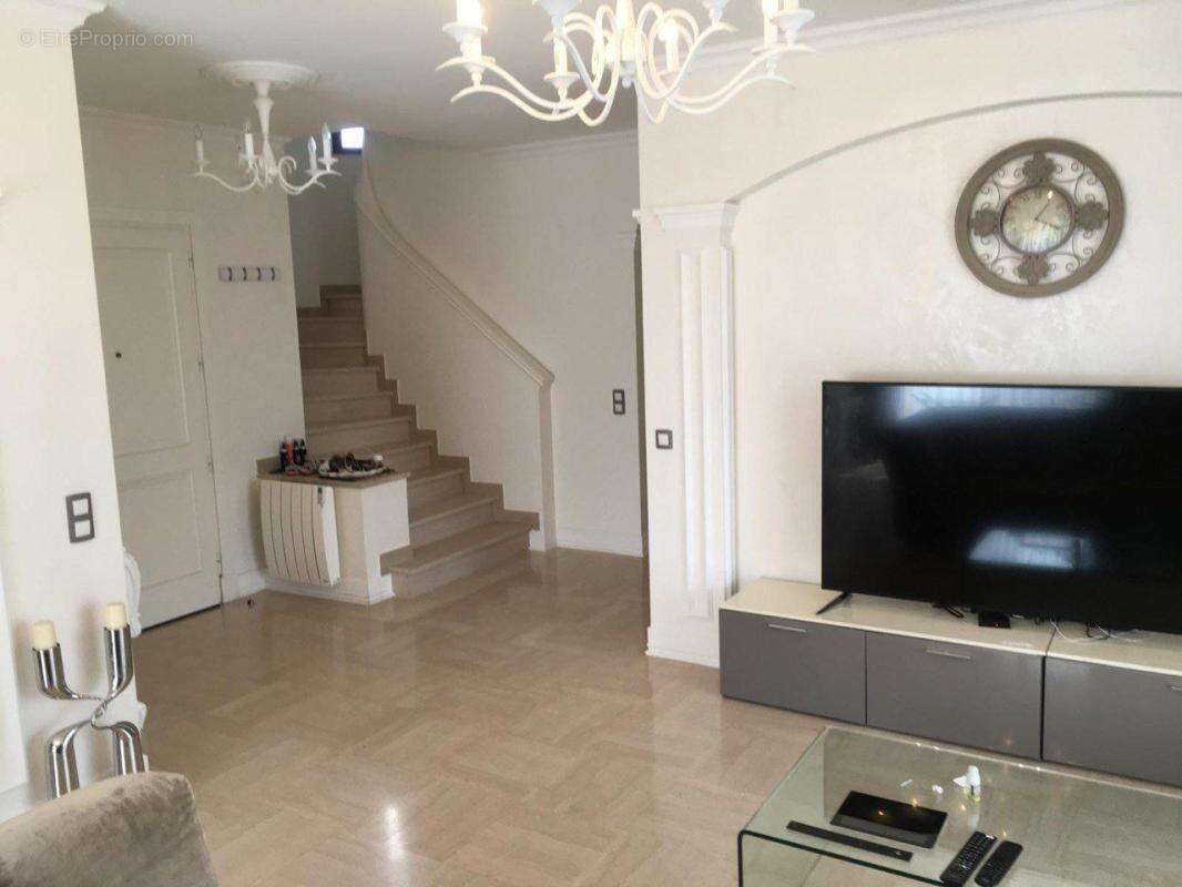 Maison à VILLENEUVE-LOUBET