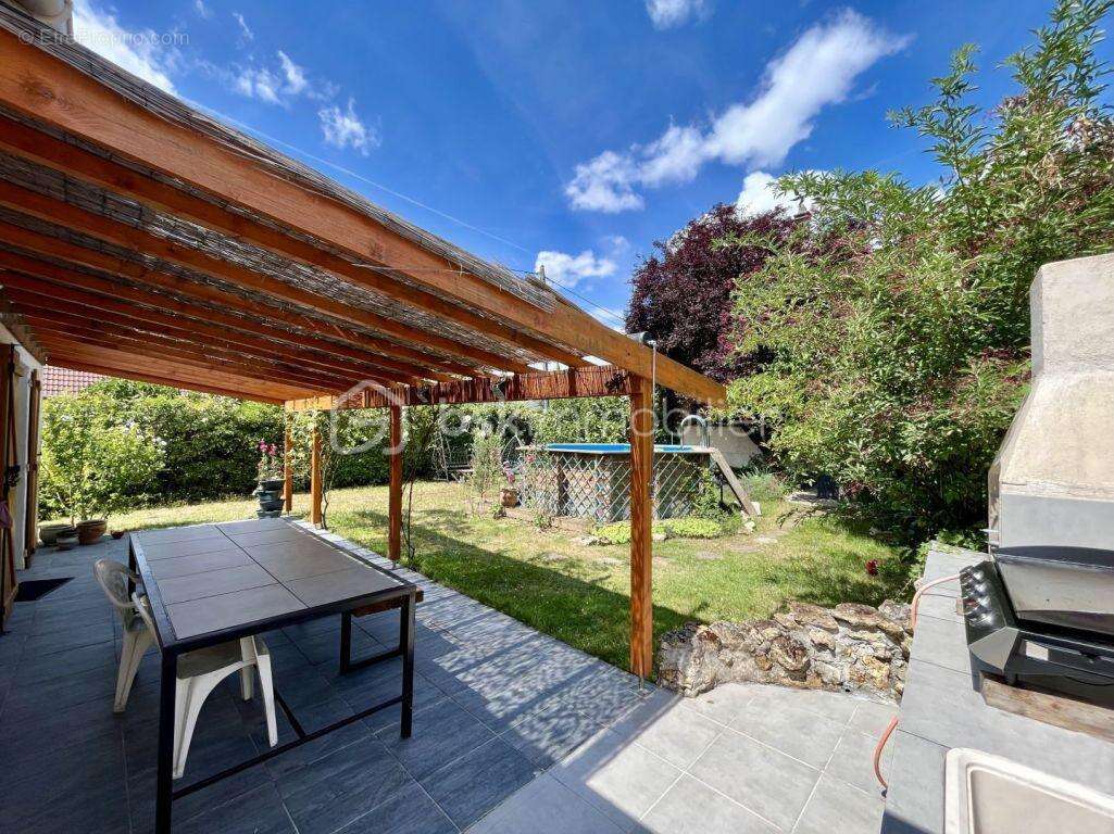 Maison à LIMEIL-BREVANNES