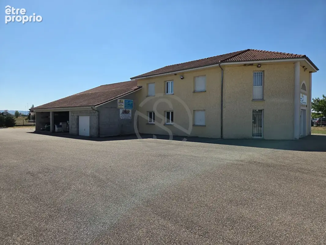 Photo Commerce à La Cote-Saint-Andre au prix de 539 000€