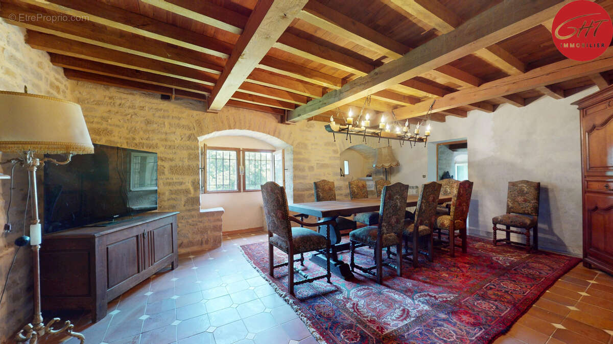 Maison à MARNAY