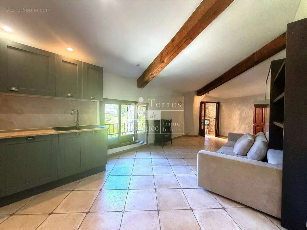 Appartement à TOURTOUR
