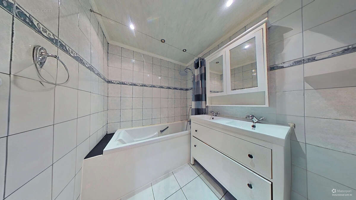 Appartement à MARSEILLE-15E