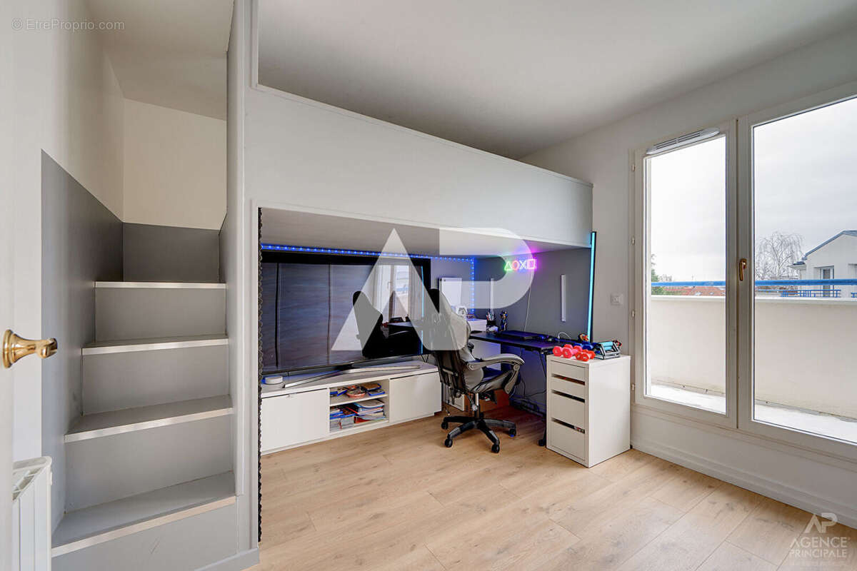 Appartement à RUEIL-MALMAISON
