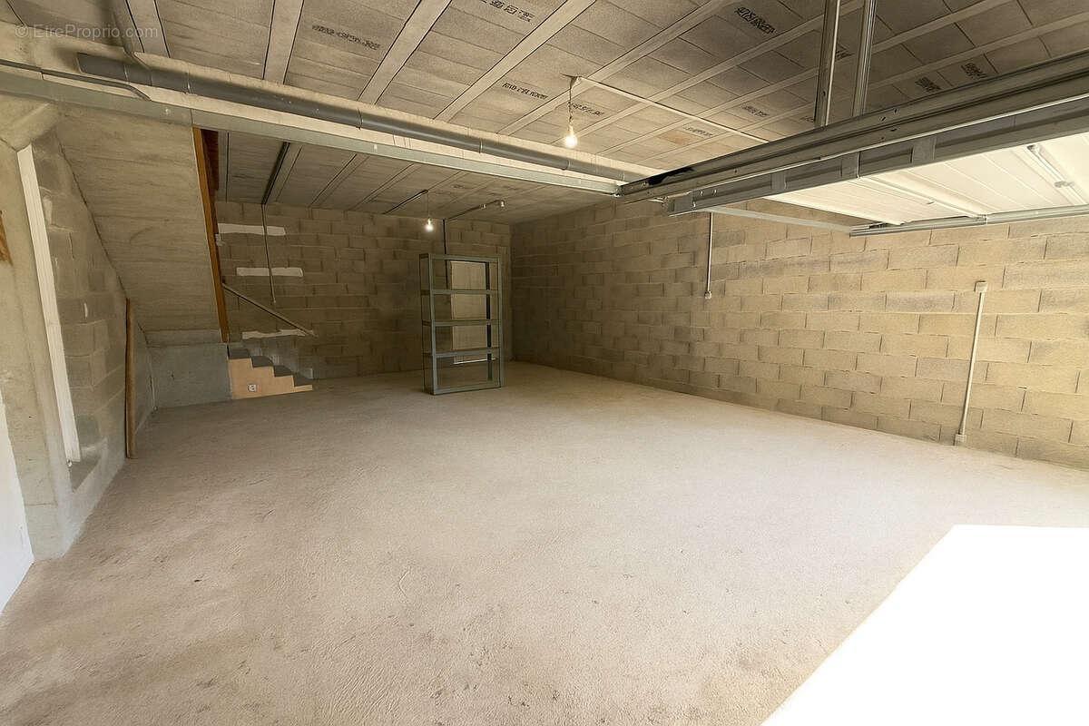 Maison à SAINT-ROMAIN-DE-LERPS