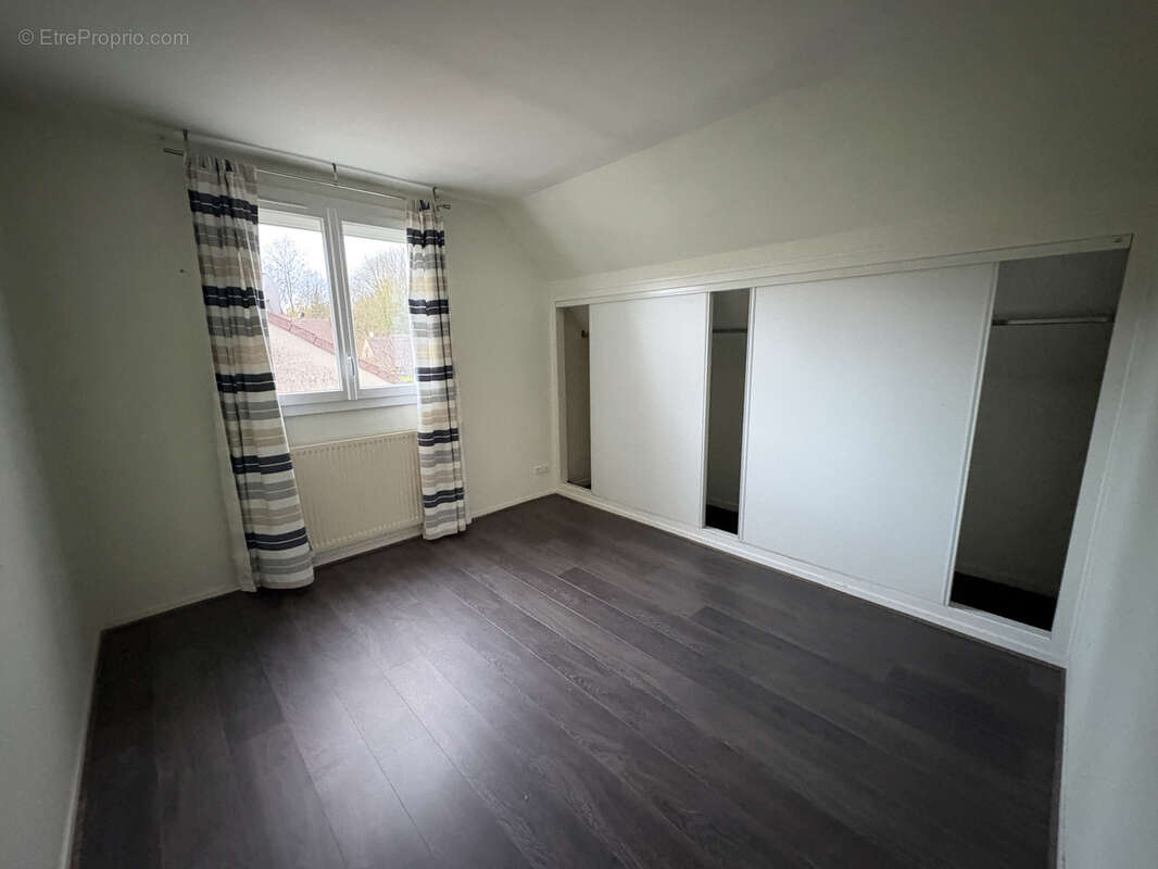 Maison à SAINT-ANDRE-LES-VERGERS