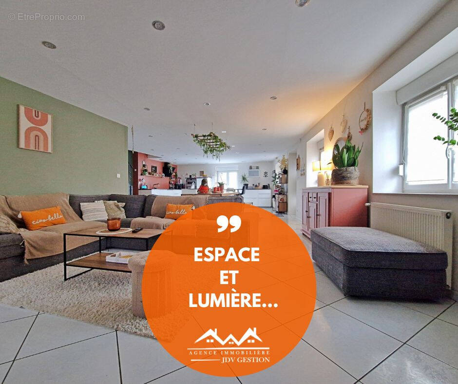 Maison à ESSEY-ET-MAIZERAIS