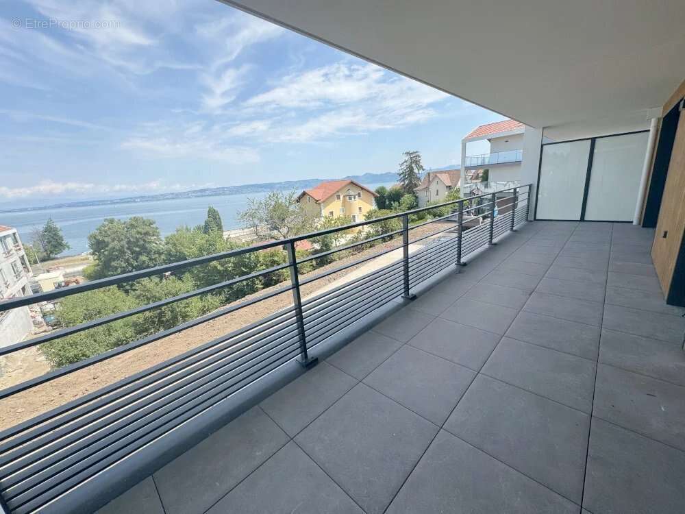 Appartement à NEUVECELLE