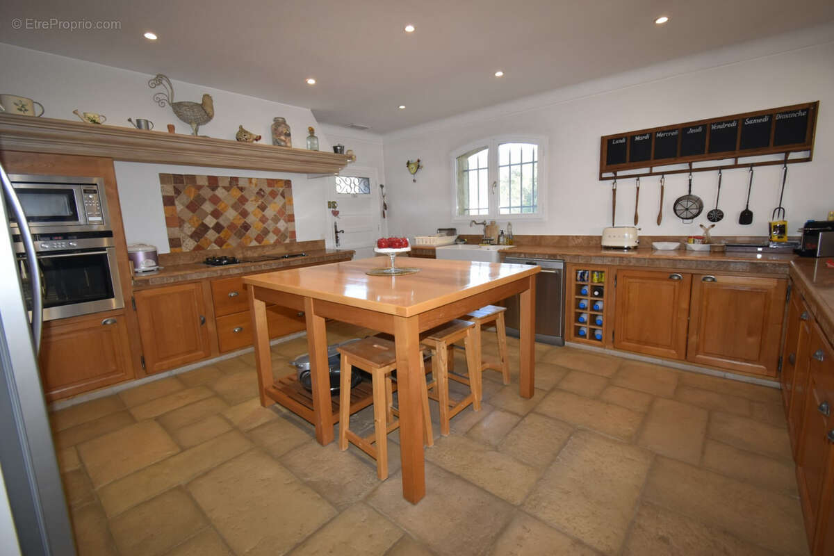 Maison à PLAN-DE-LA-TOUR