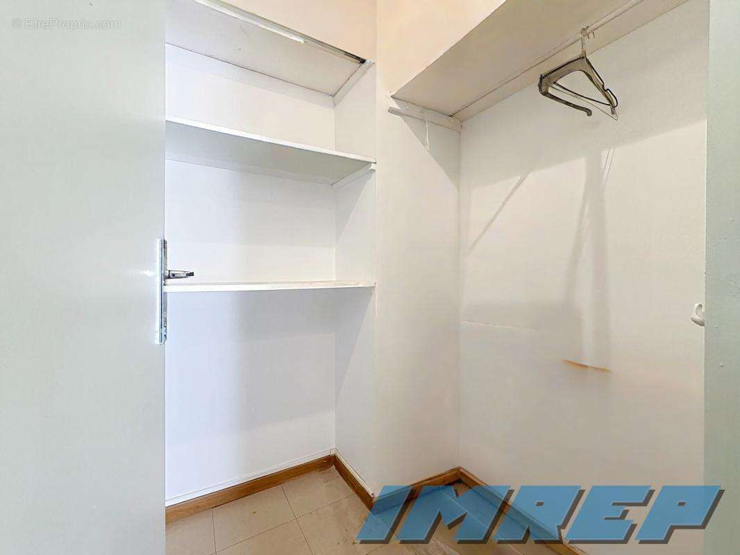 Appartement à MARSEILLE-6E