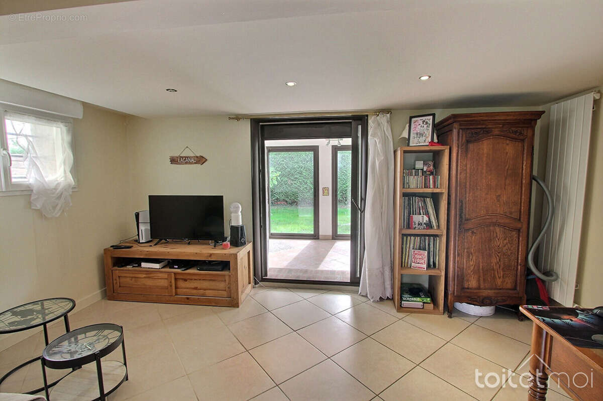 Maison à MAGNY-LES-HAMEAUX