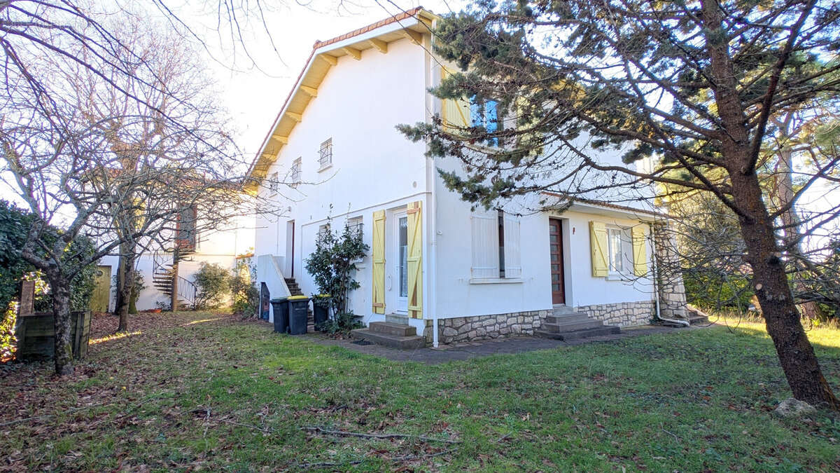 Maison à SAINT-PALAIS-SUR-MER