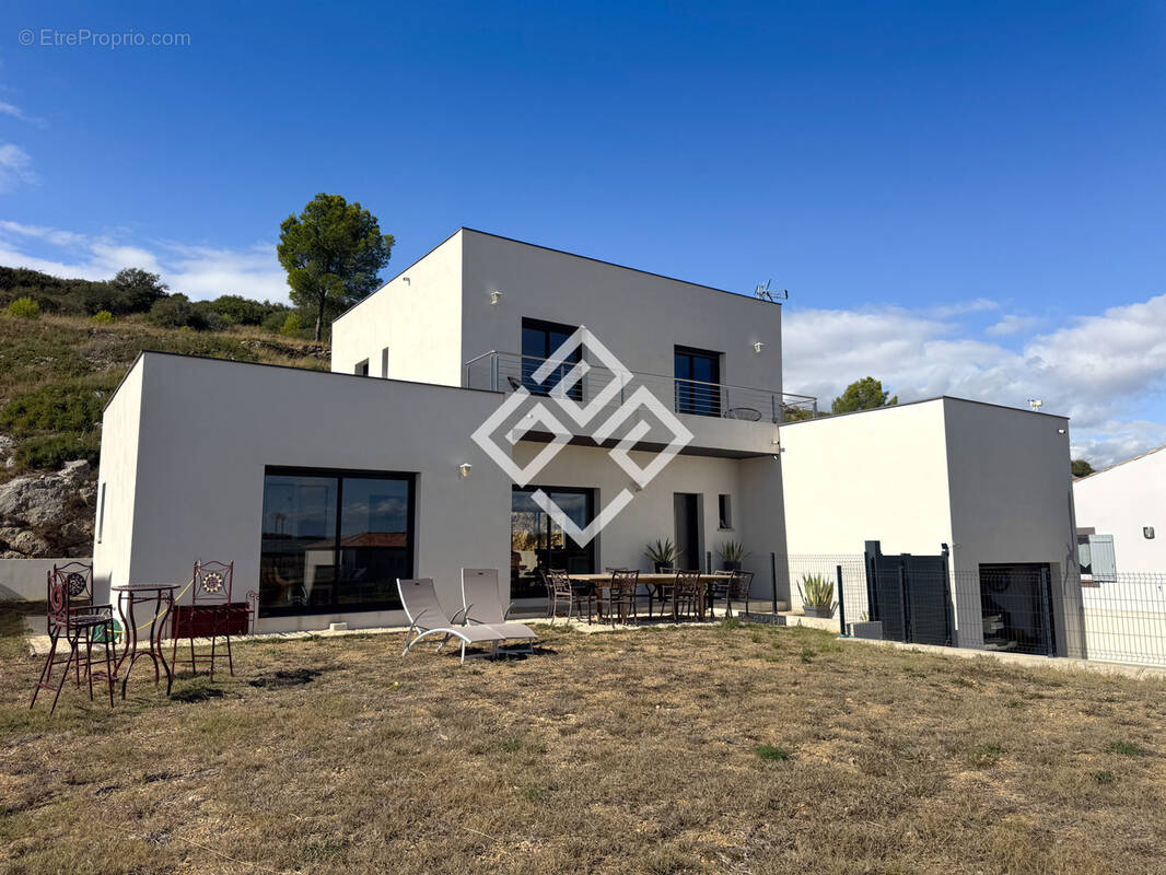 Maison à MONTREDON-DES-CORBIERES