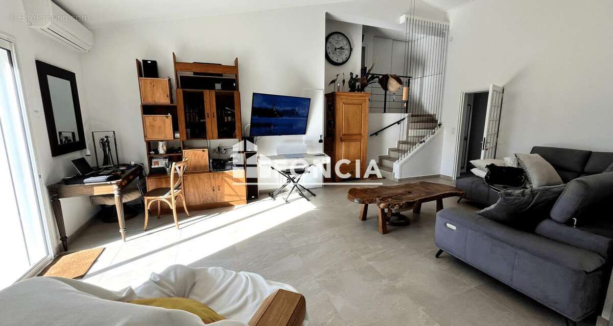 Maison à LA LONDE-LES-MAURES