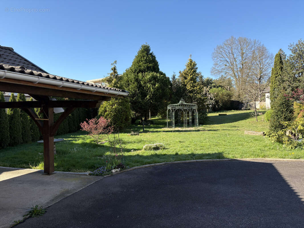 Maison à LUXEUIL-LES-BAINS