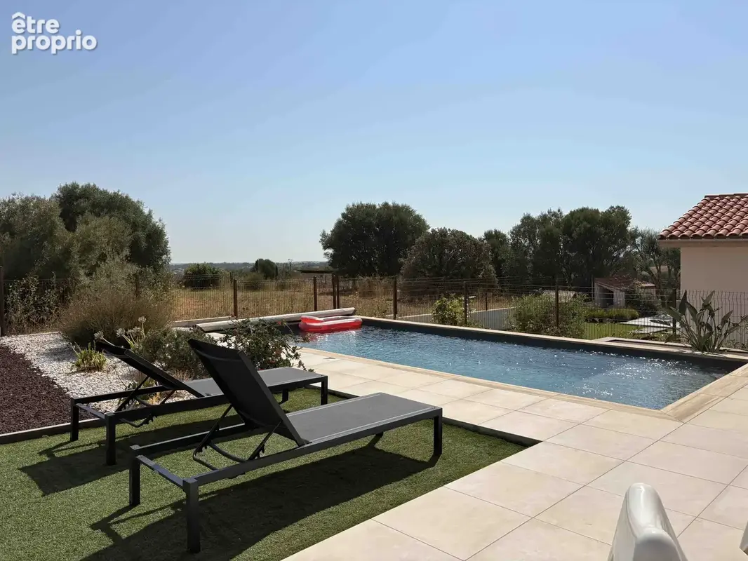 Villa 6 pieces de 2024   140 m2   piscine   dépendance   vue exceptionelle et totalement dégagée - photo 17