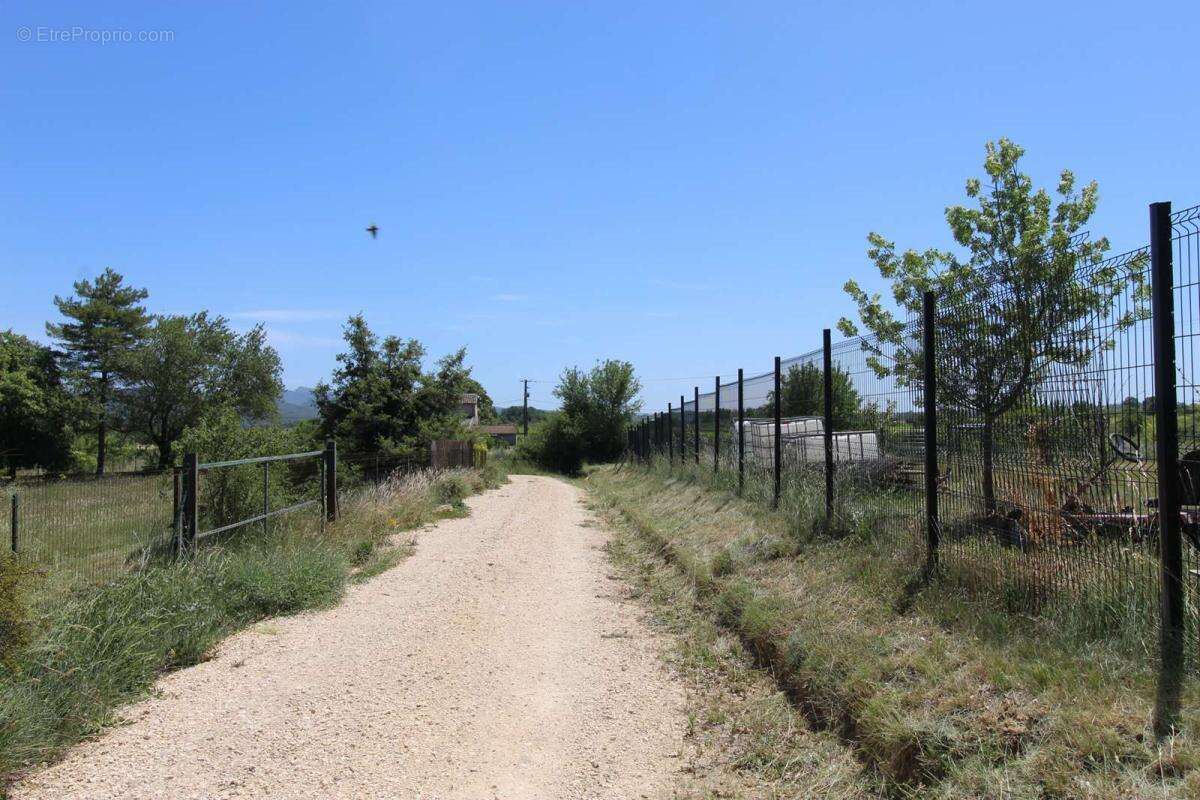 Terrain agricole ou de loisirs de 10 145 m² , entièrement clôturé et sécurisé - photo 10