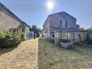 Maison à SAINT-LOUP-LAMAIRE