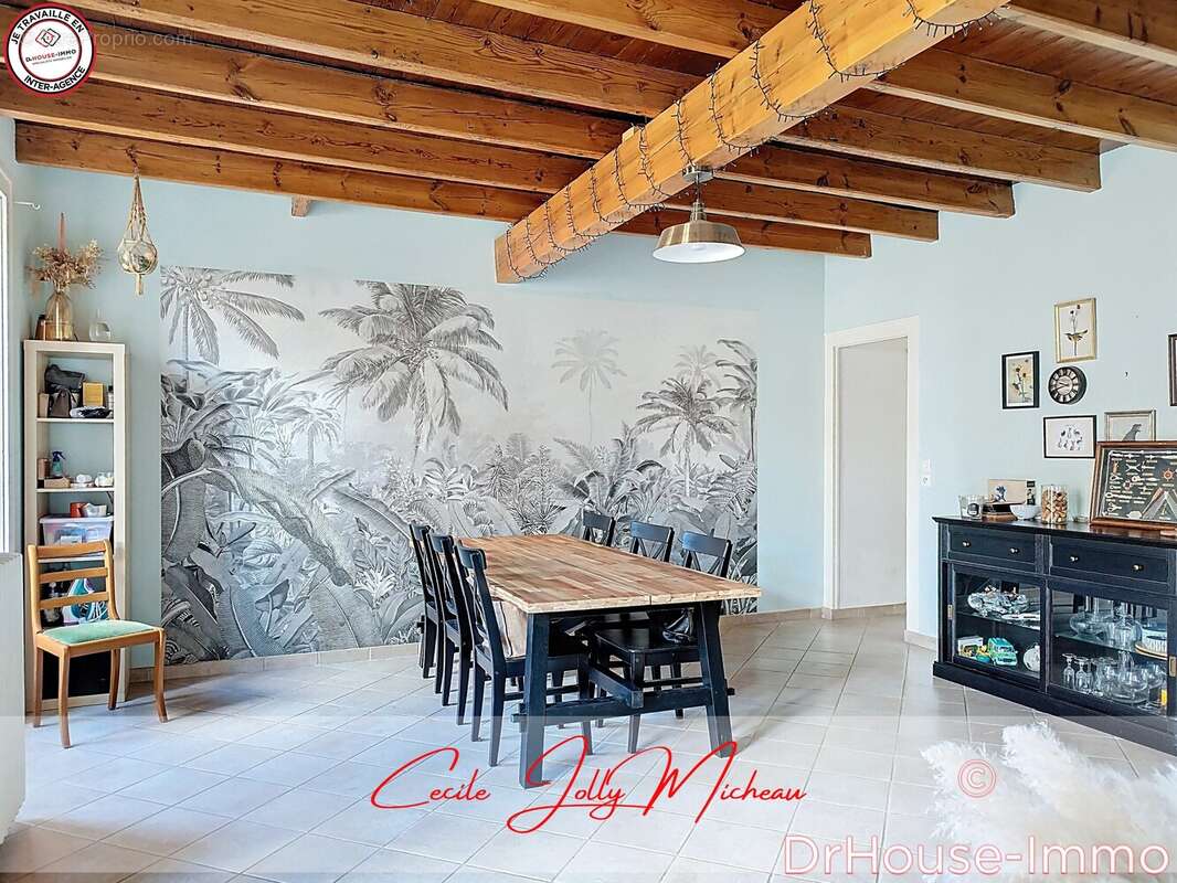 Maison à SAINT-GENES-DE-BLAYE