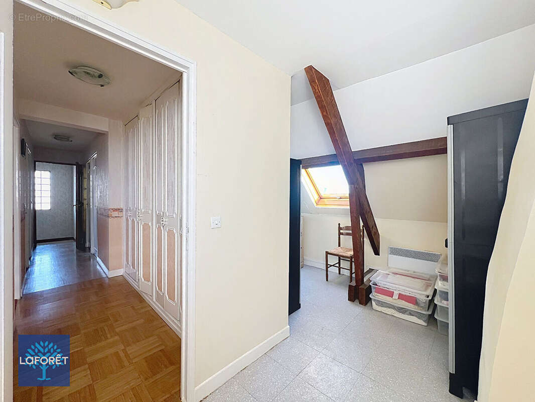 Maison à CORBEIL-ESSONNES