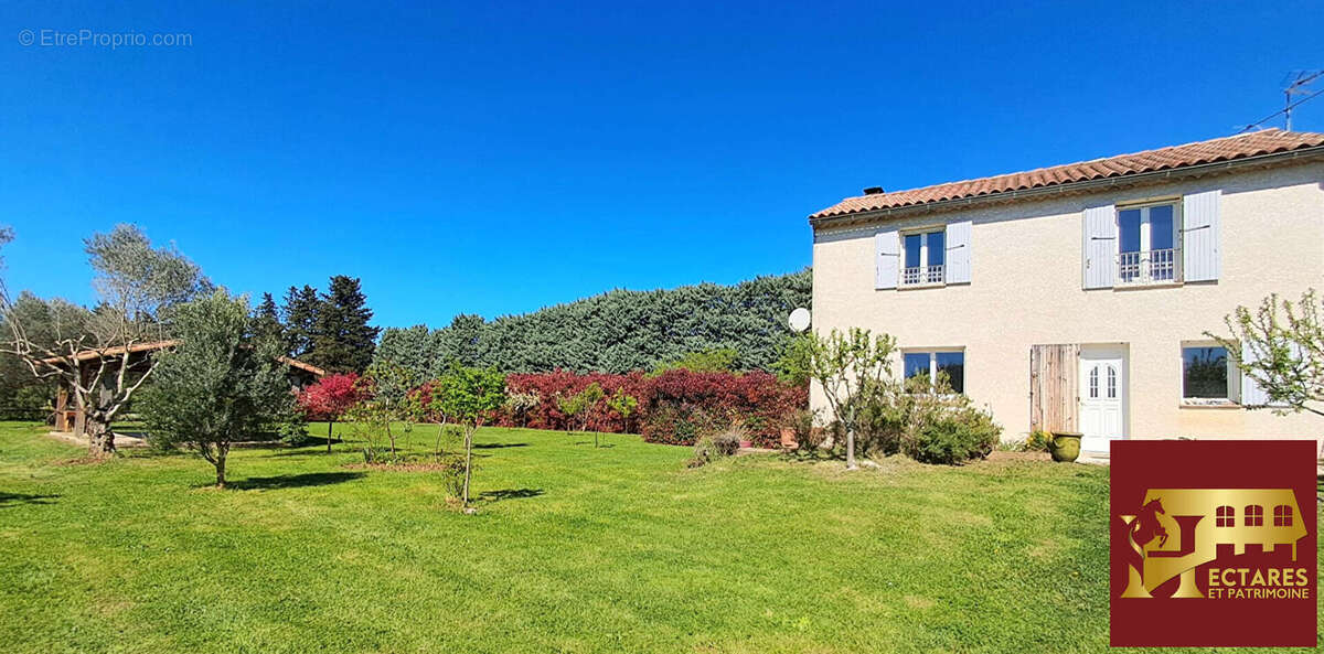 Maison à MEYNES