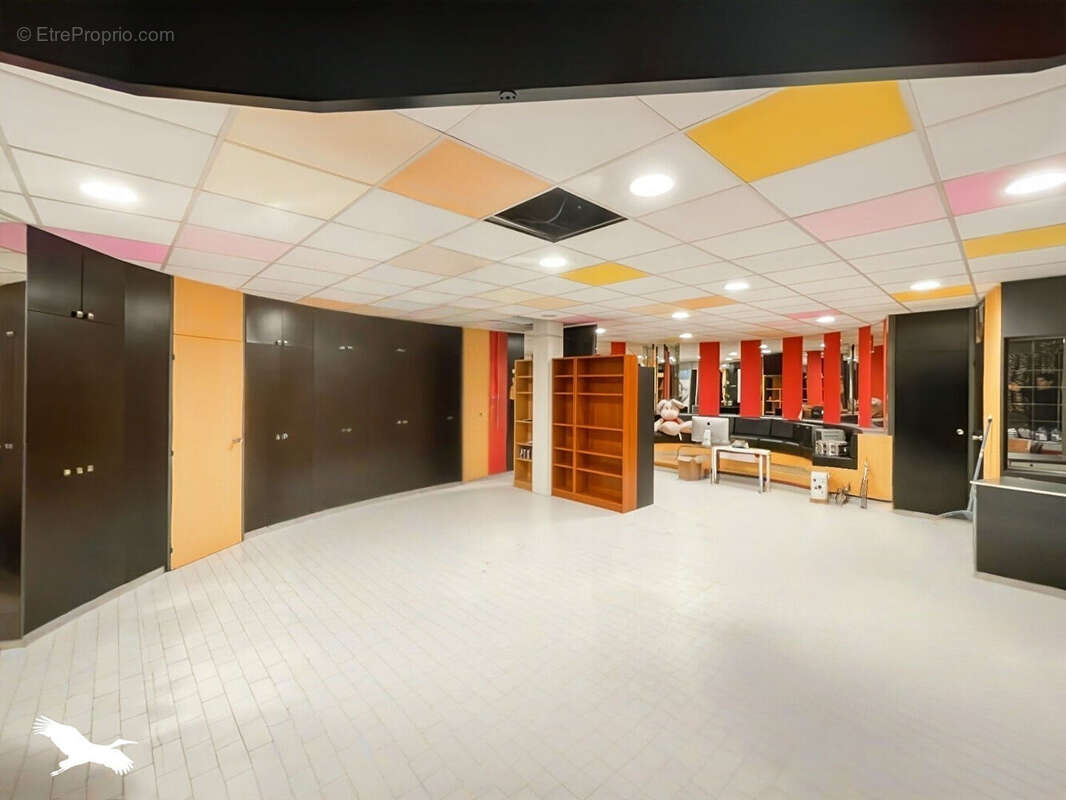 Commerce à MARSEILLE-8E