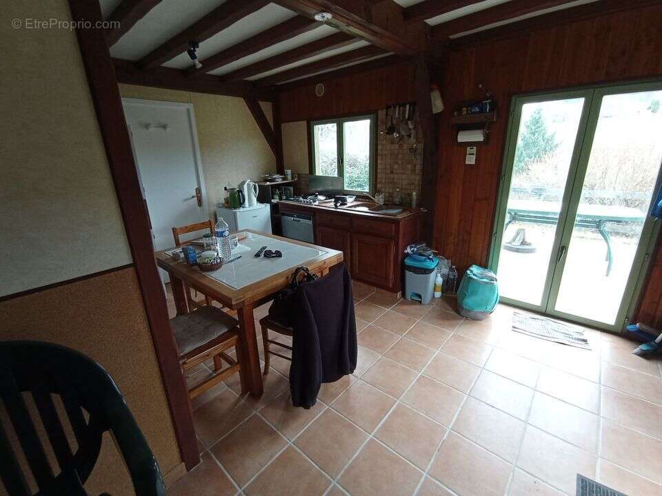 Maison à LE MAYET-DE-MONTAGNE