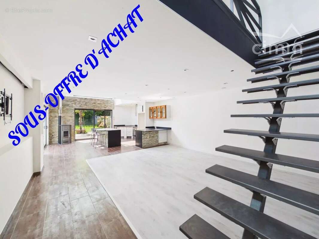 Maison de type 3 de 166 m² + appartement indépendant et garage - photo 1