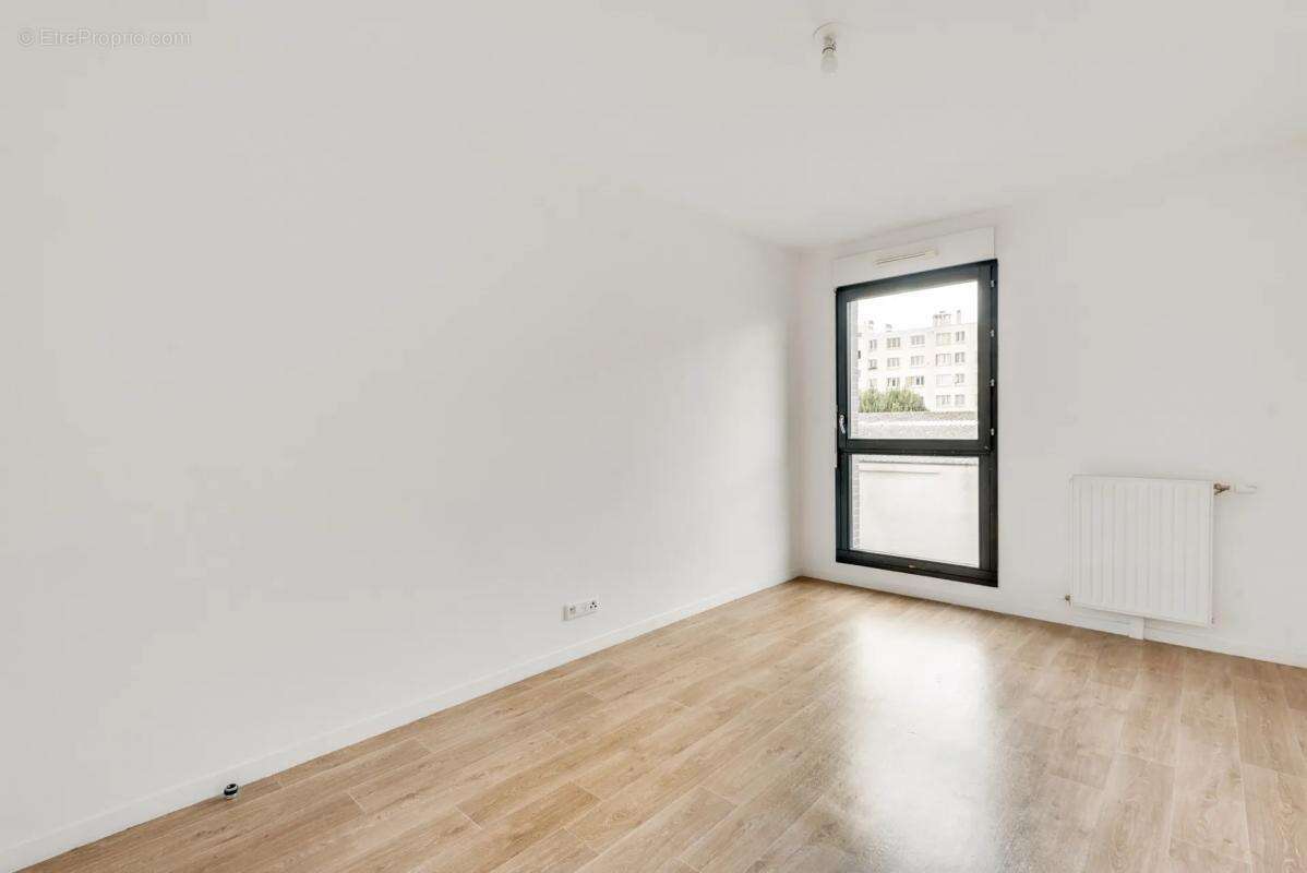 Appartement à AUBERVILLIERS
