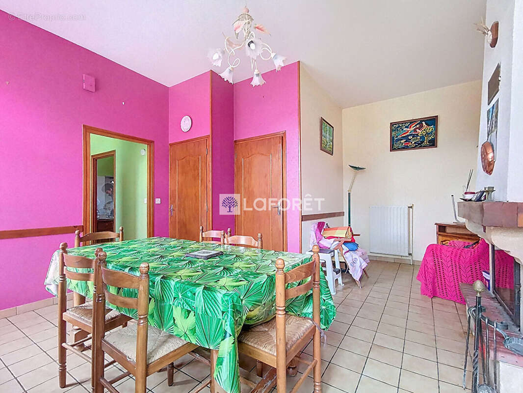 Maison à PAULHAC-EN-MARGERIDE