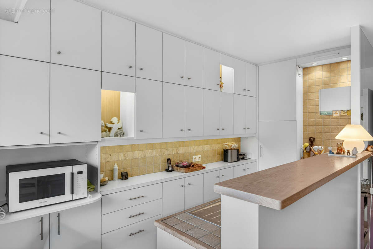 Appartement à PARIS-15E