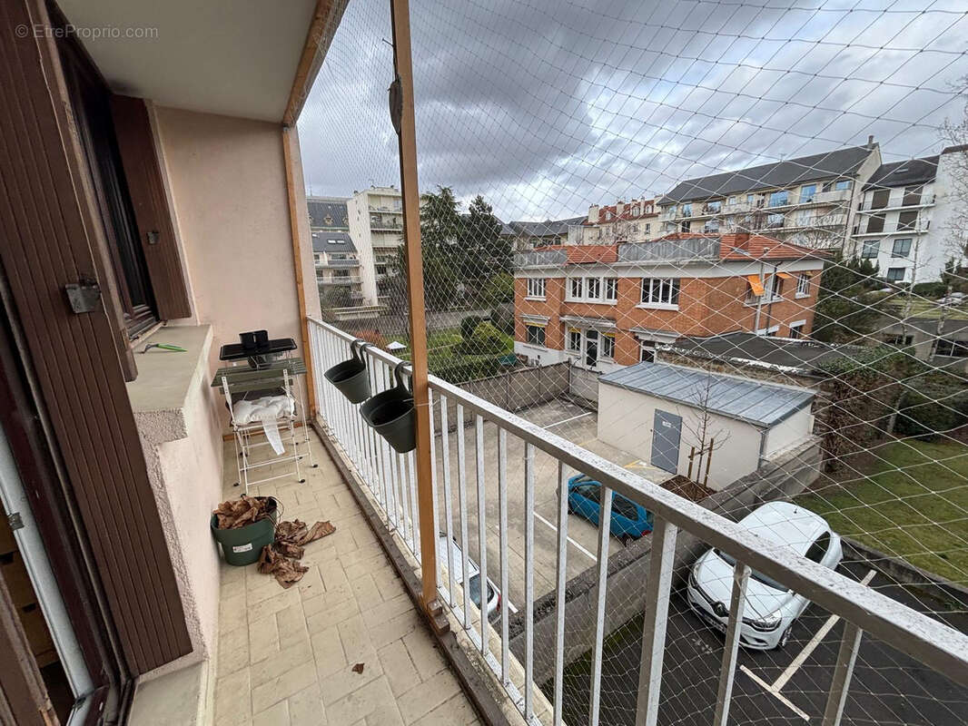 Appartement à SAINT-MAUR-DES-FOSSES