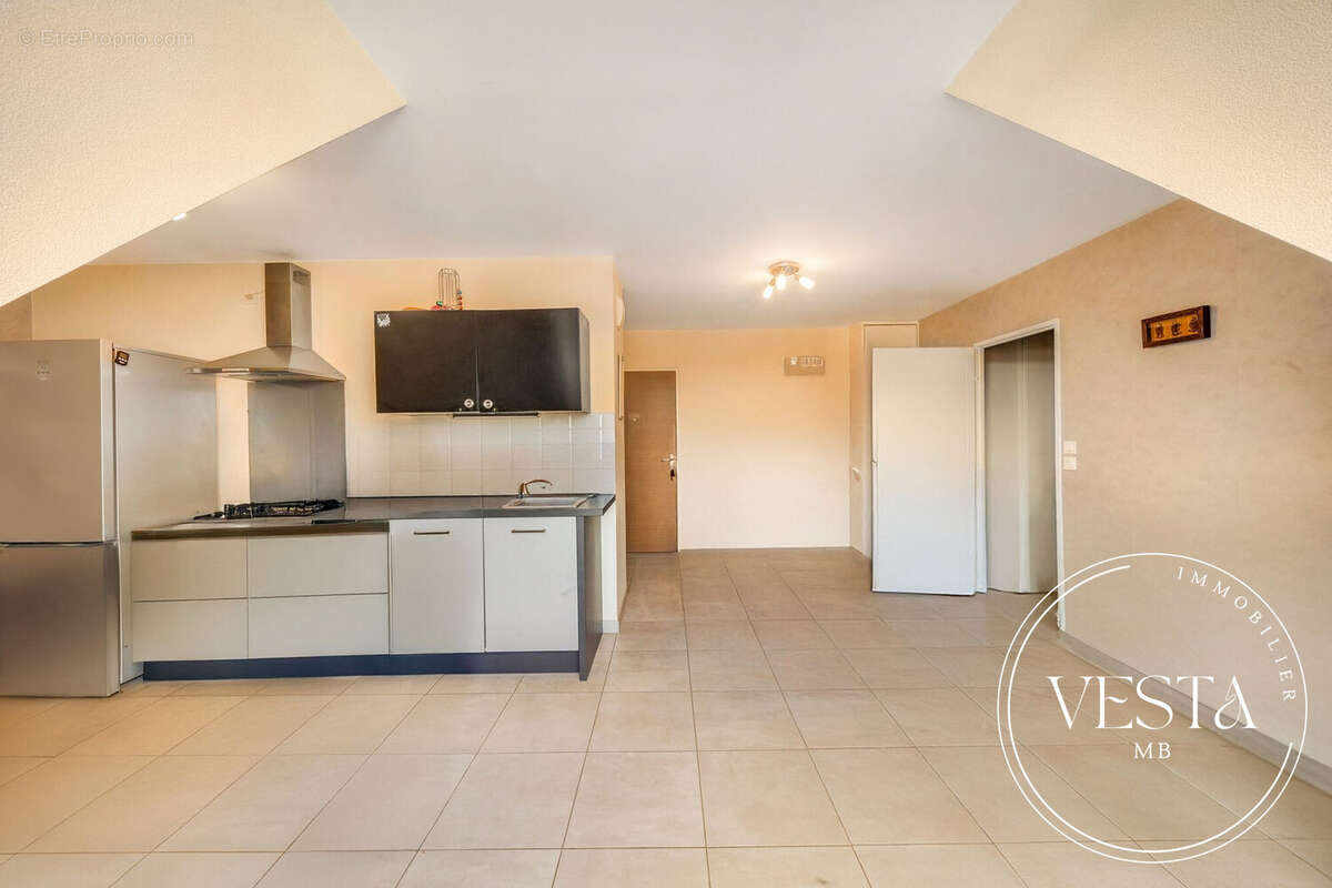 Appartement à AHUY