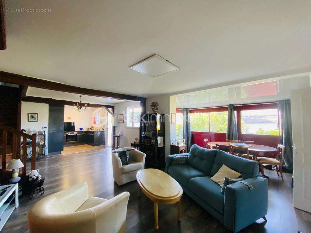 Maison à vendre au Havre – Aux portes de Sainte-Adresse – 100 m² – 3 chambres – Jardin plein sud – Garage - photo 2