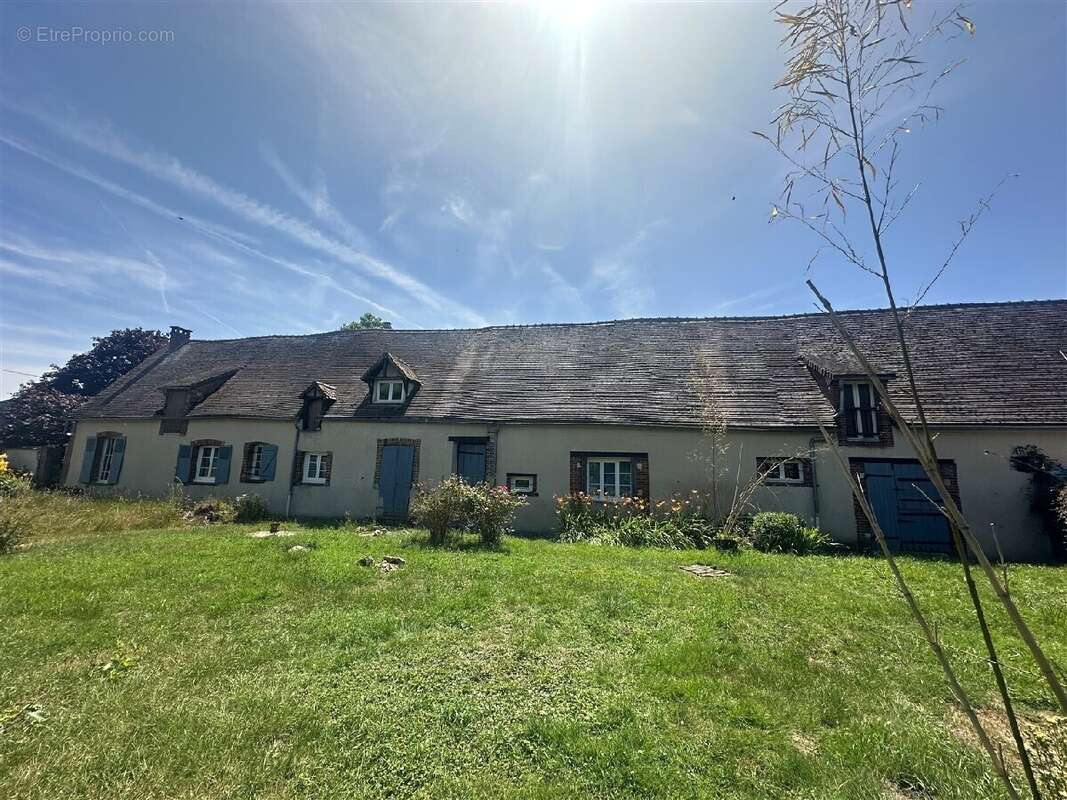 Maison 207 m² à Chateauneuf-En-Thymerais  - photo 2