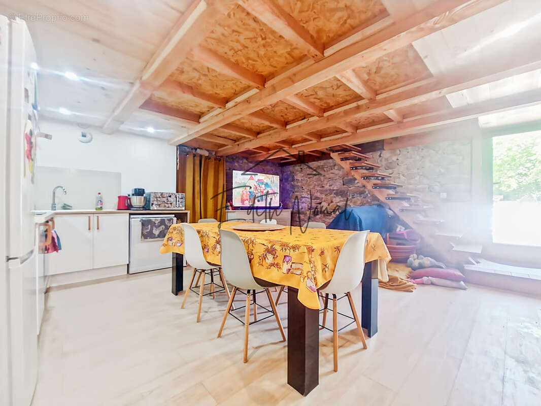 Deux logements, un coup de cœur à habiter et un loyer déjà en place! - photo 16