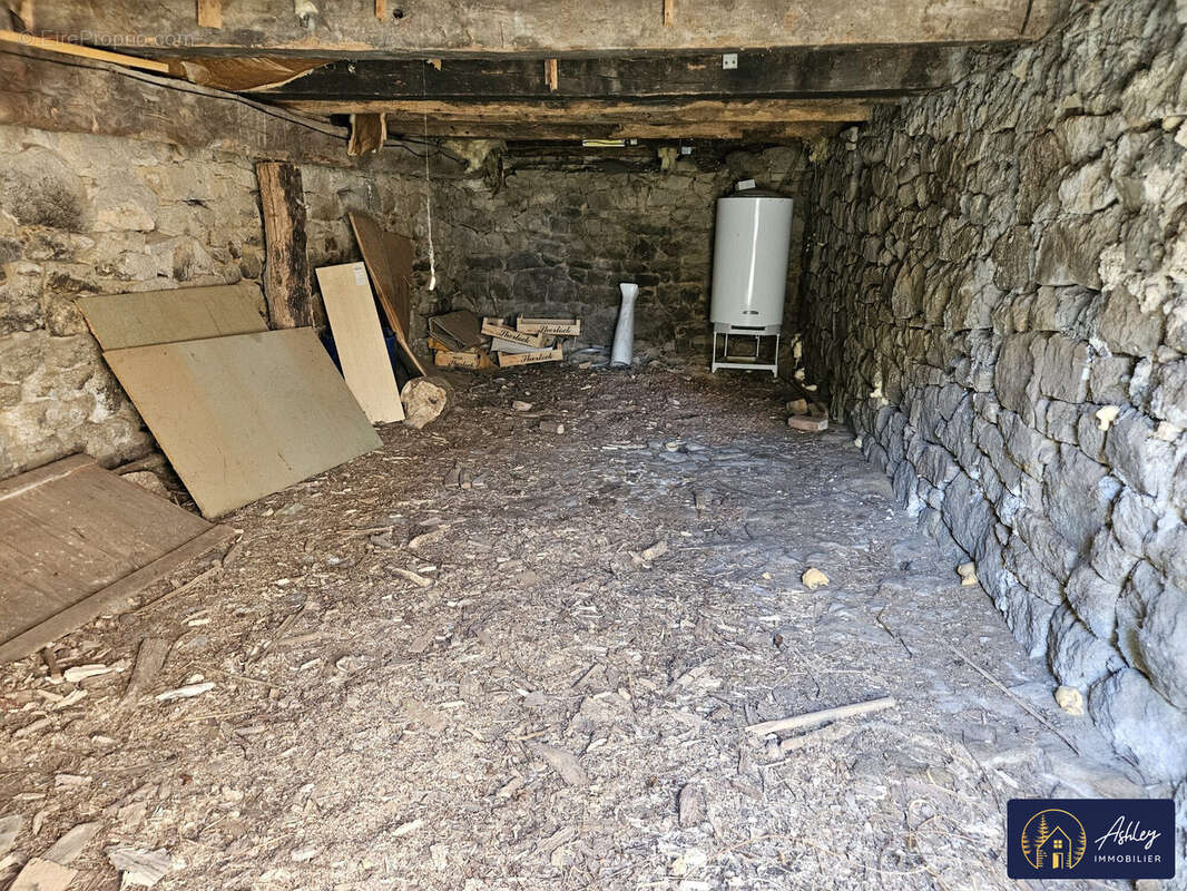 Maison 85 m² à Chirac-Bellevue  - photo 6
