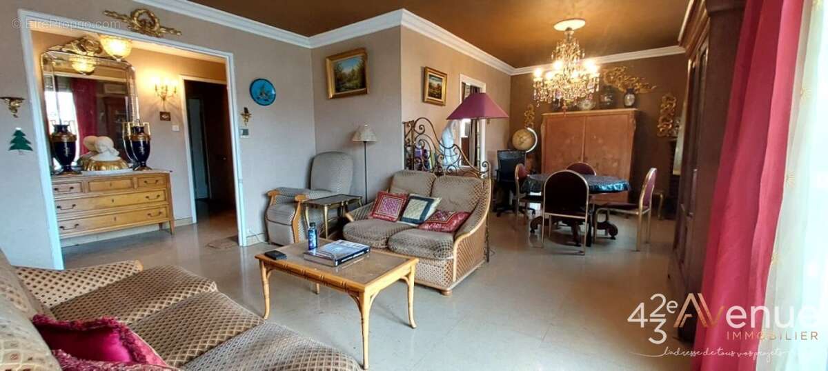 Appartement à SAINT-ETIENNE