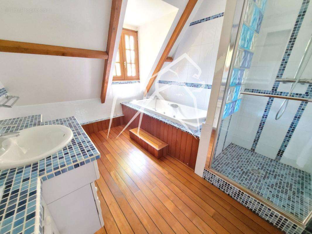 Maison à MONTIGNY