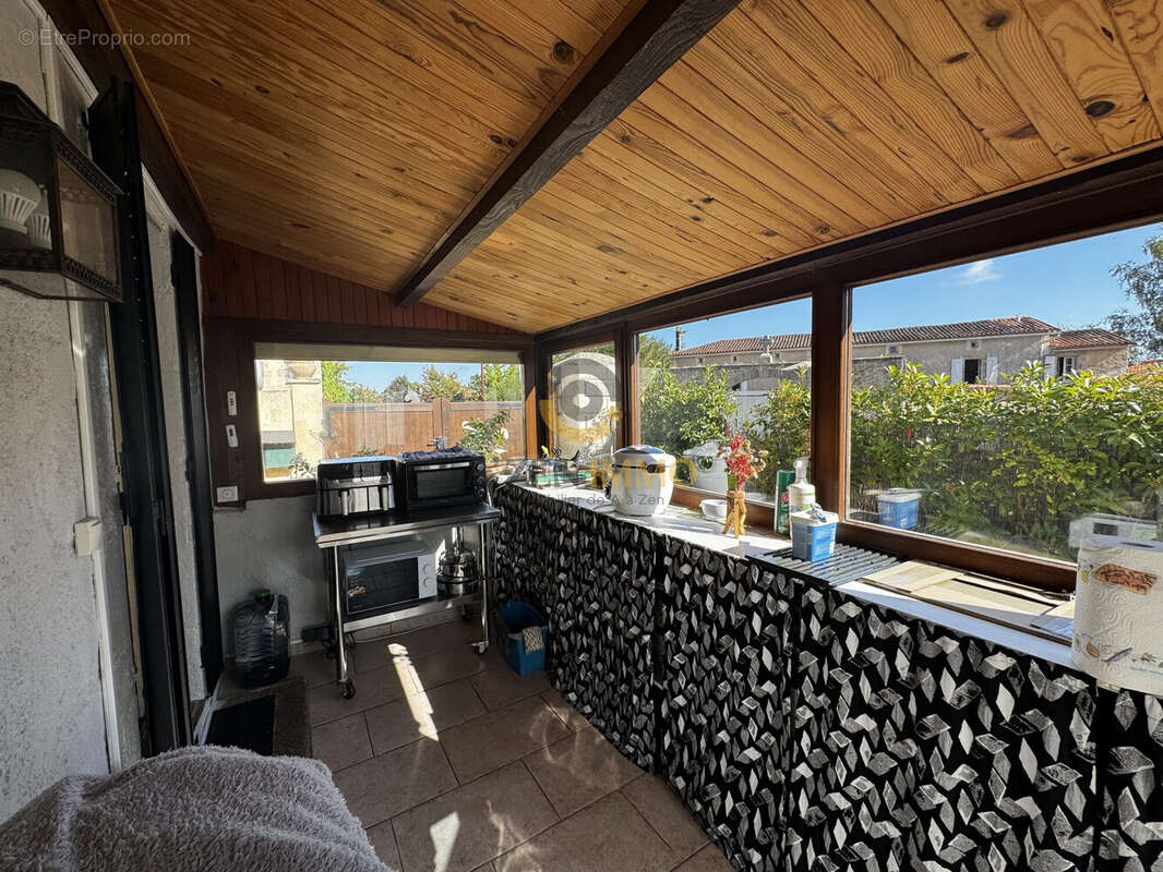 Maison 114 m² à Allonne  - photo 2