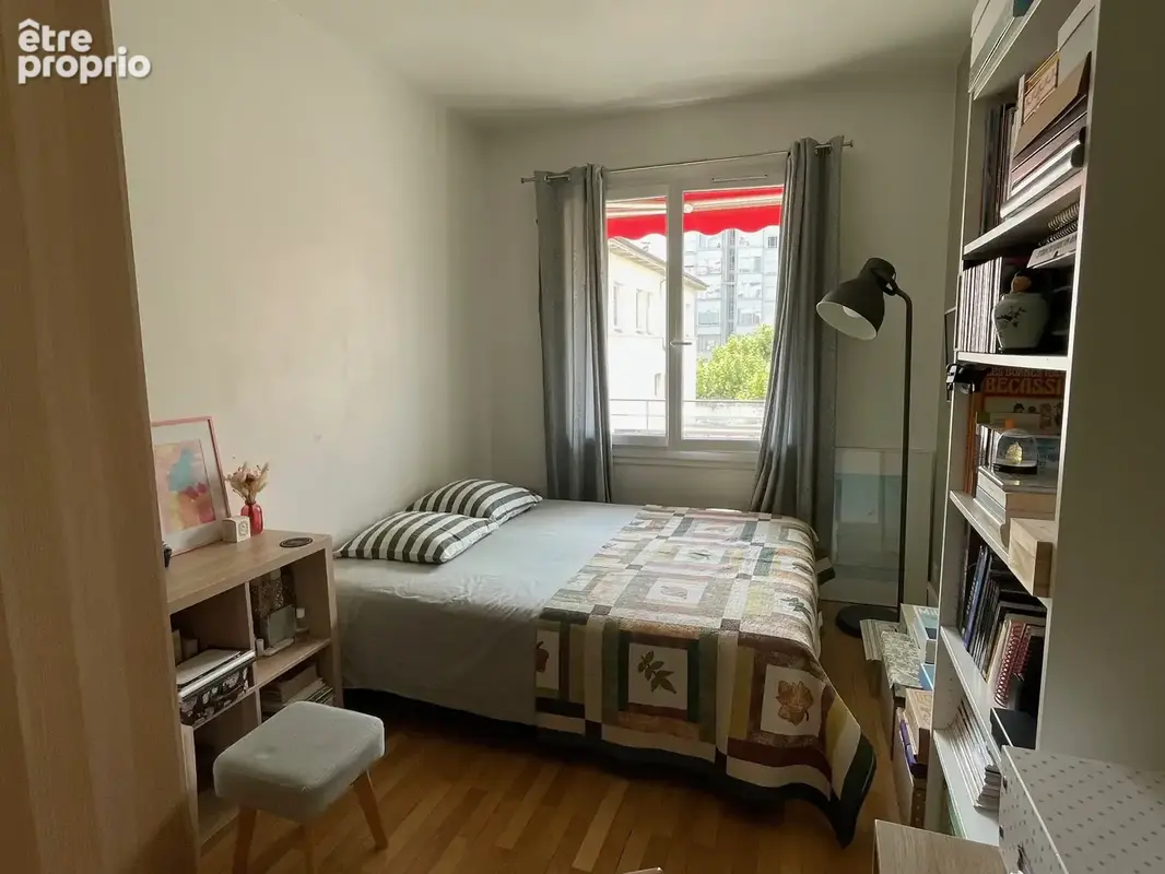 TRIANGLE D'OR : '3 pièces' avec balcon en étage élevé - photo 4