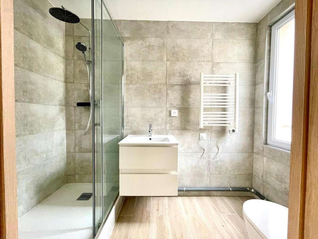 Photo 6 - Appartement à PARIS-20E