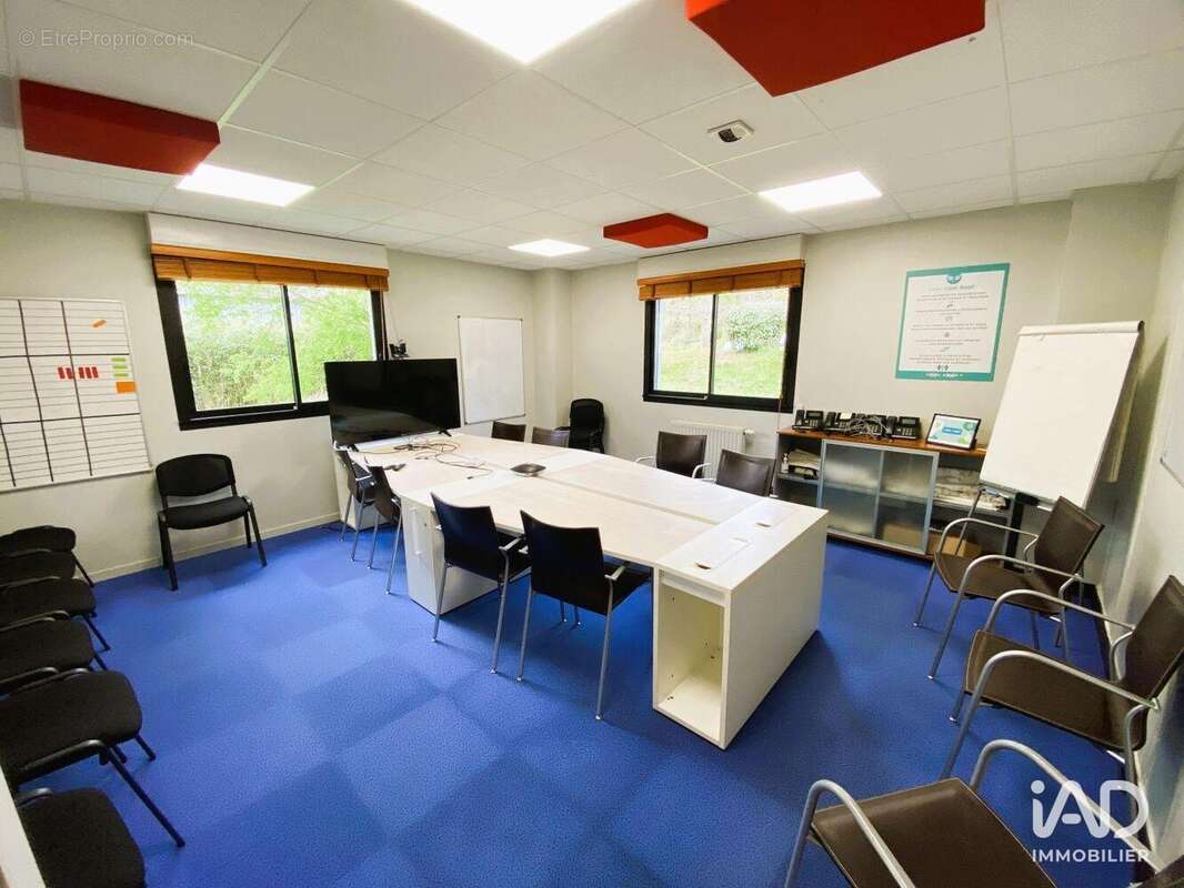 Photo 9 - Commerce à LE FAOU