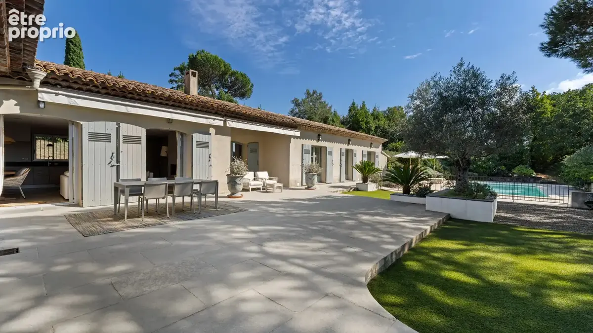 Bastide rénovée d’exception avec vue panoramique – Grimaud - photo 19