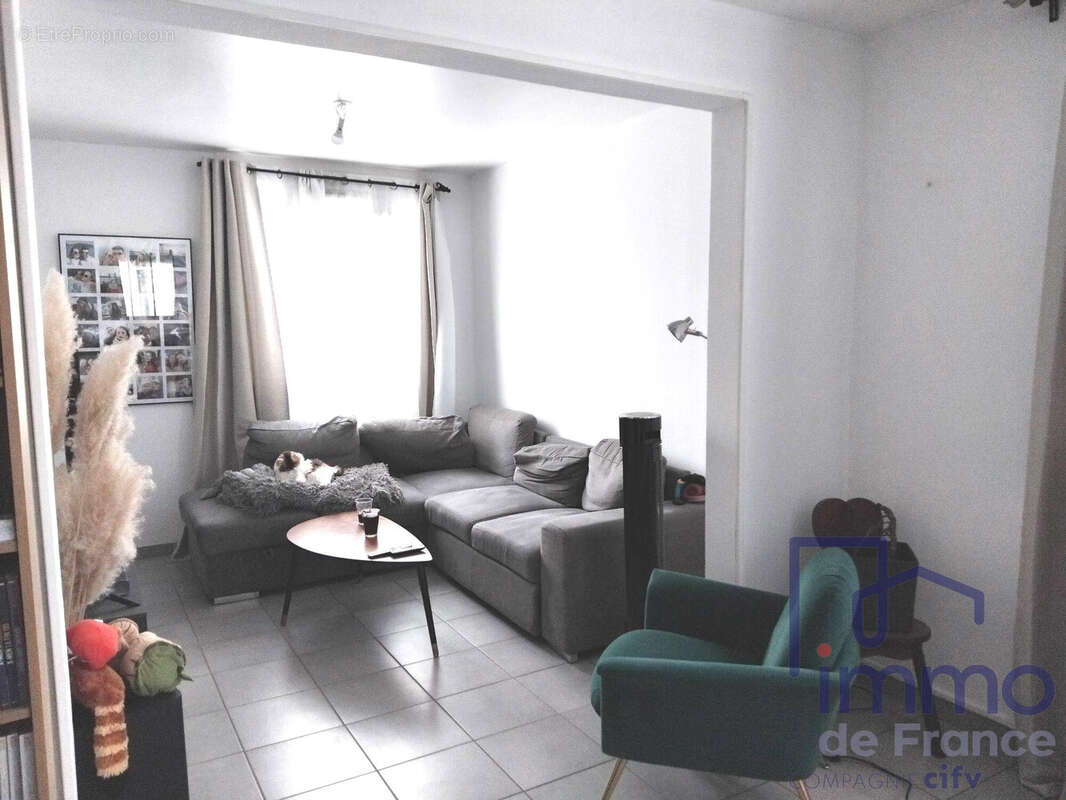 Appartement à SAINT-ETIENNE