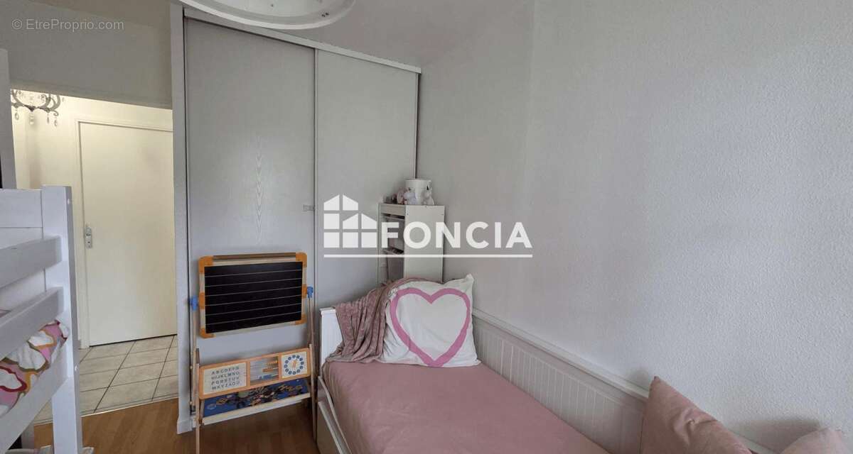Appartement à SAINT-FARGEAU-PONTHIERRY
