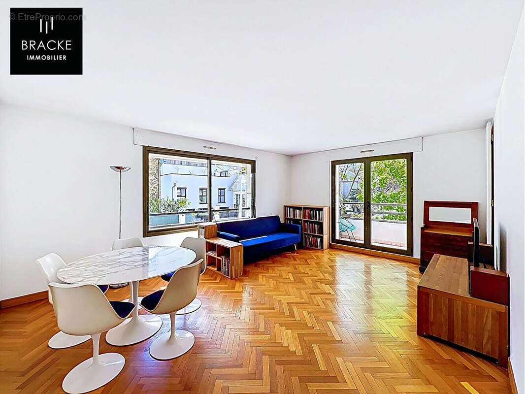 Appartement à COURBEVOIE